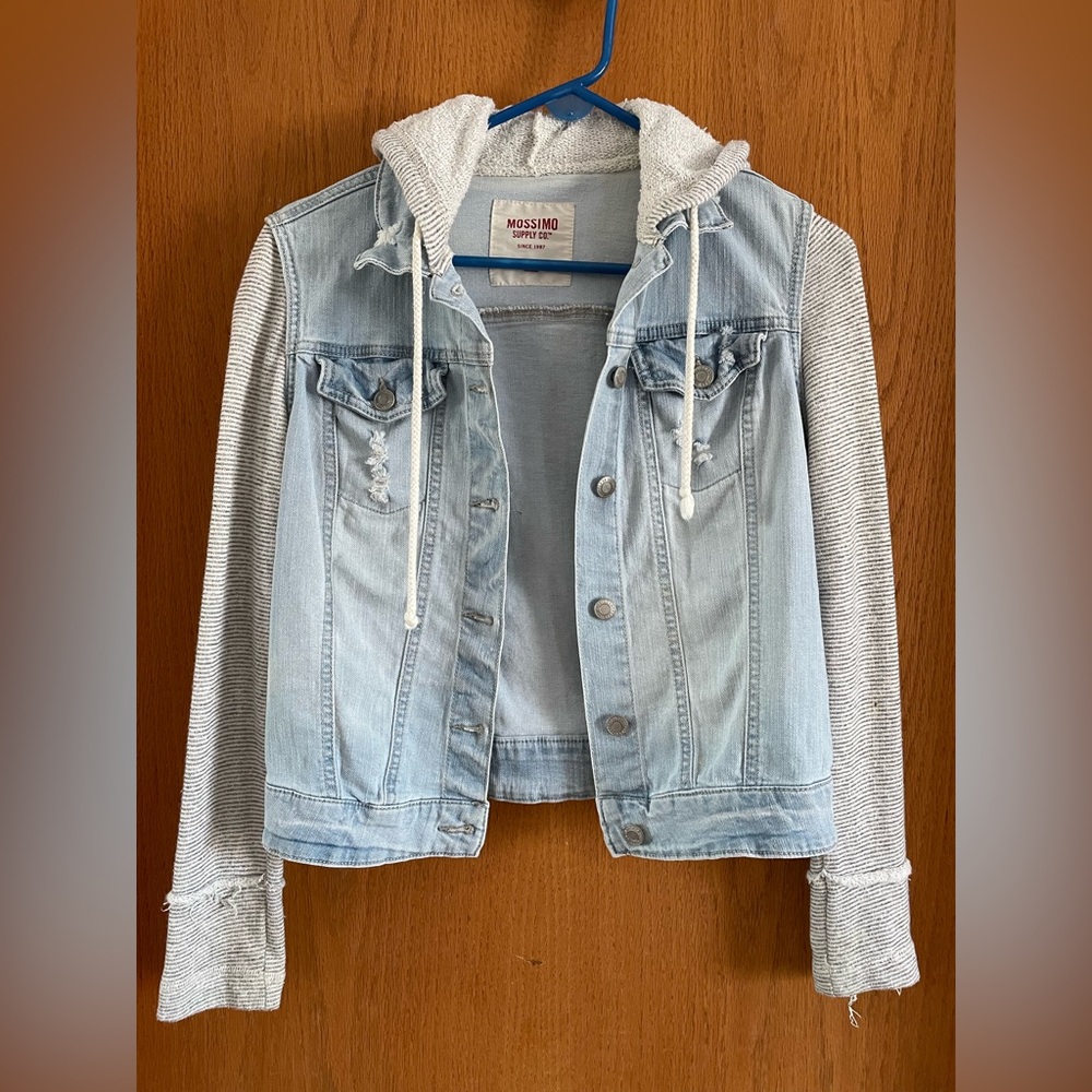 Light blue denim and light great and white stripe.